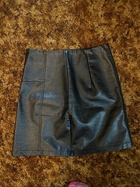 Women’s Black Faux Leather Skirt- Stylish High-Waist Look